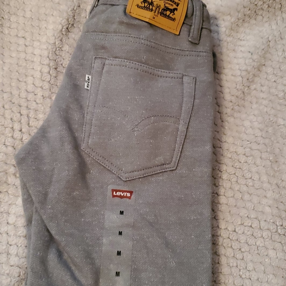 Levi's - Picture 9 of 9